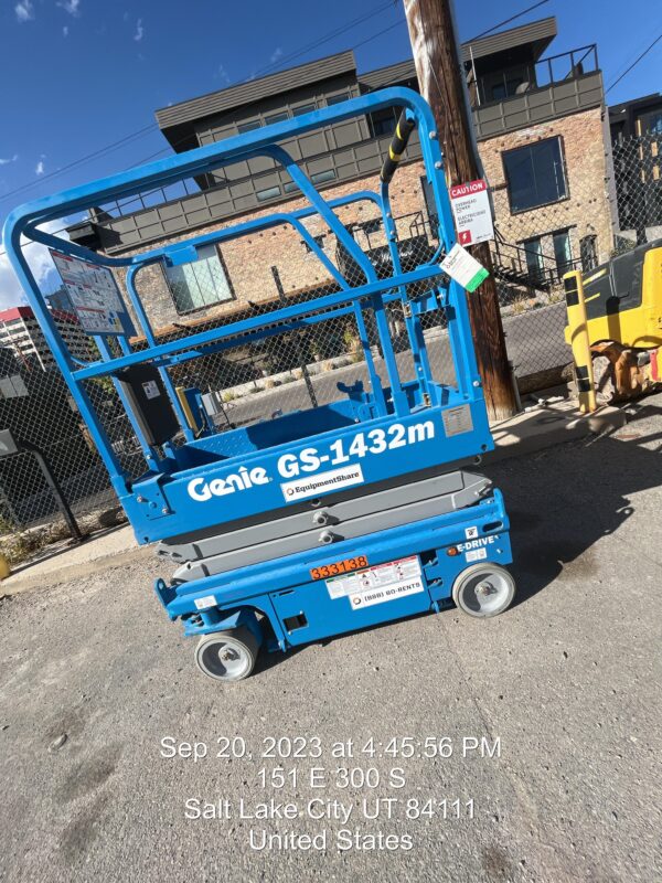2023 GENIE GS-1432