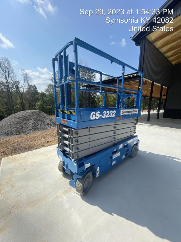 2023 GENIE GS-3232