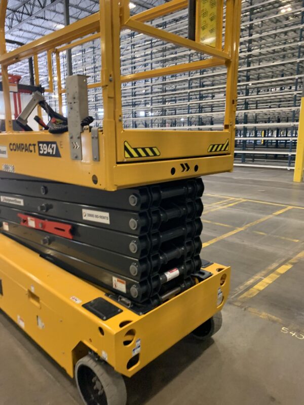 2023 HAULOTTE 3947 E