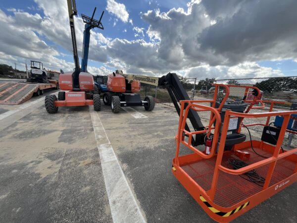 2023 JLG 460SJ