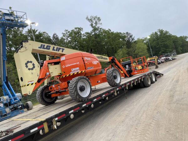 2023 JLG 600AJ