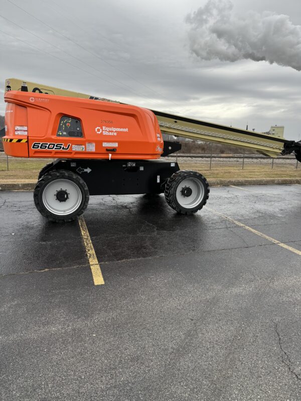 2023 JLG 660SJ