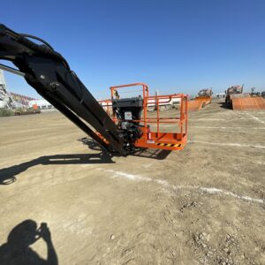2023 JLG 660SJ