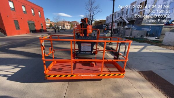 2023 JLG 660SJ