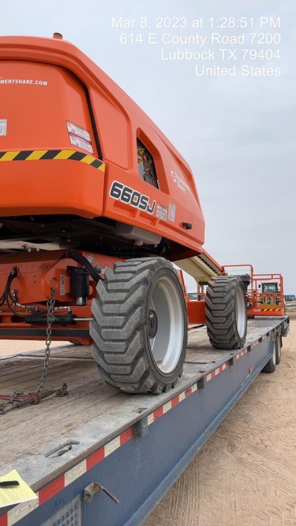 2023 JLG 660SJ