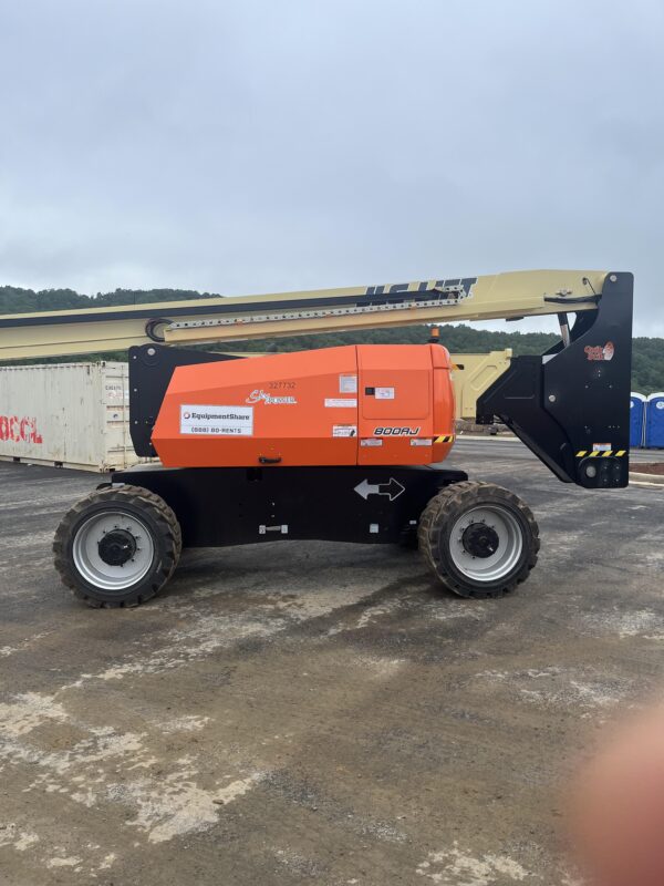 2023 JLG 800AJ