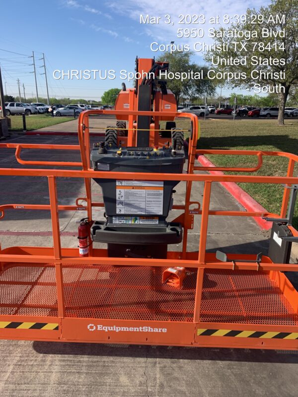 2023 JLG 860SJ