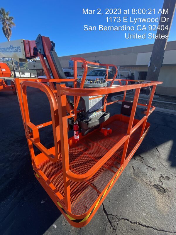 2023 JLG 860SJ