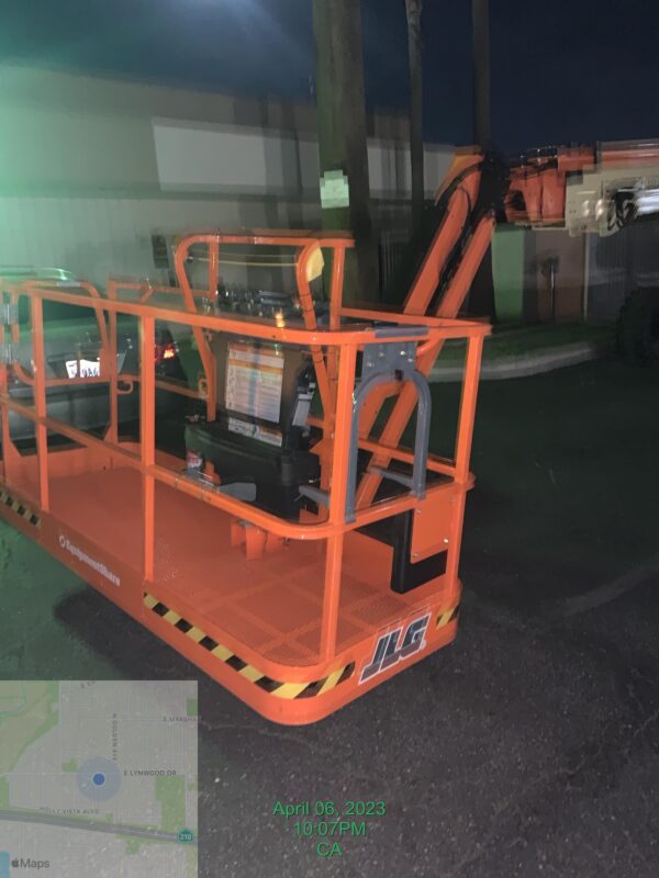 2023 JLG 860SJ