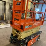 2023 JLG ES1932