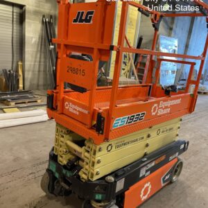 2023 JLG ES1932