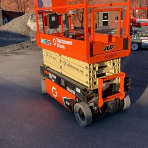 2023 JLG ES1932