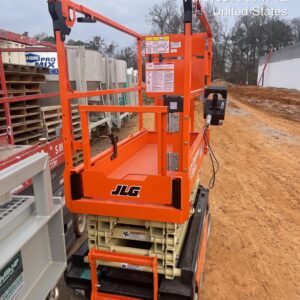 2023 JLG ES1932