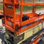 2023 JLG ES1932