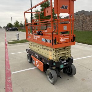 2023 JLG ES2632