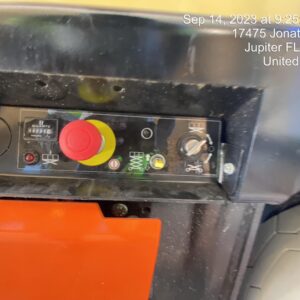 2023 JLG ES3246