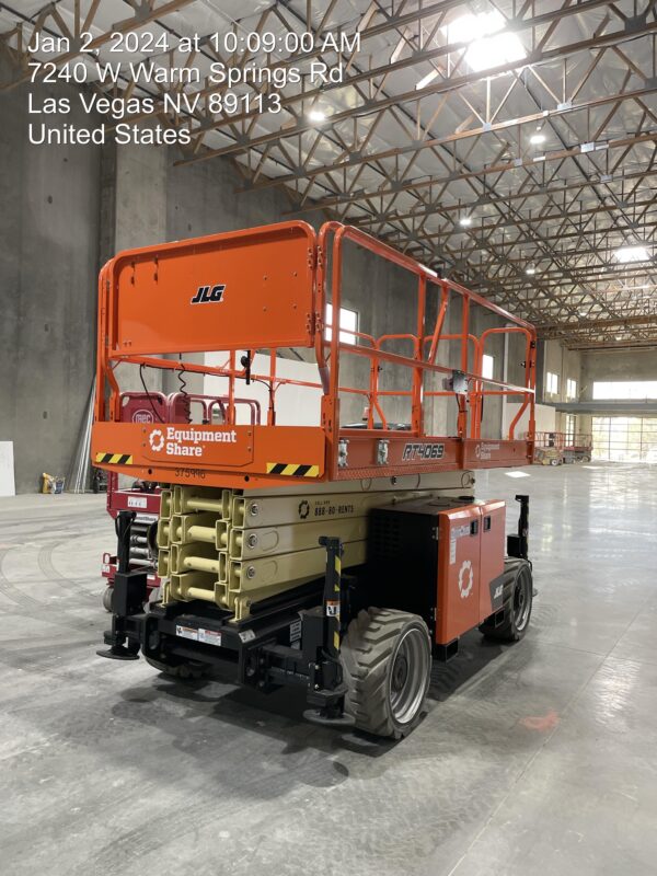 2023 JLG RT4069