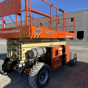 2023 JLG RT4394