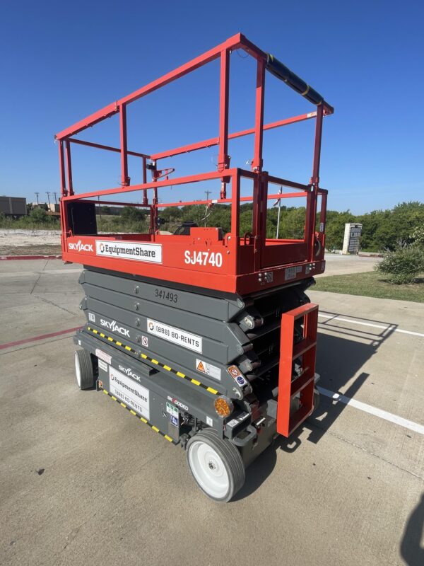 2023 SKYJACK SJ4740