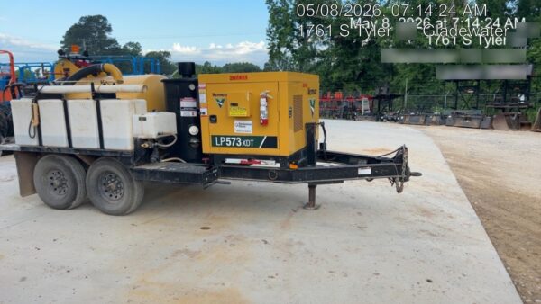 2023 VAC-TRON LP573XDT