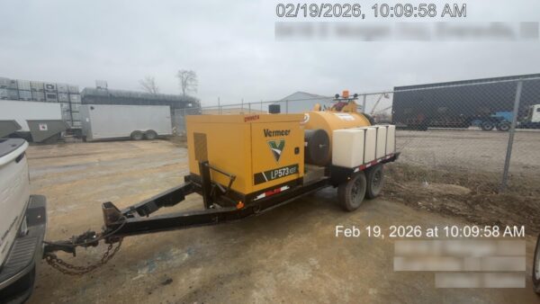 2023 VAC-TRON LP573XDT