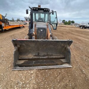 2024 CASE 580SV