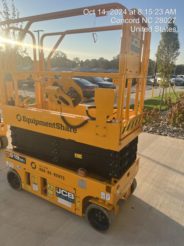 2024 JCB S1932E