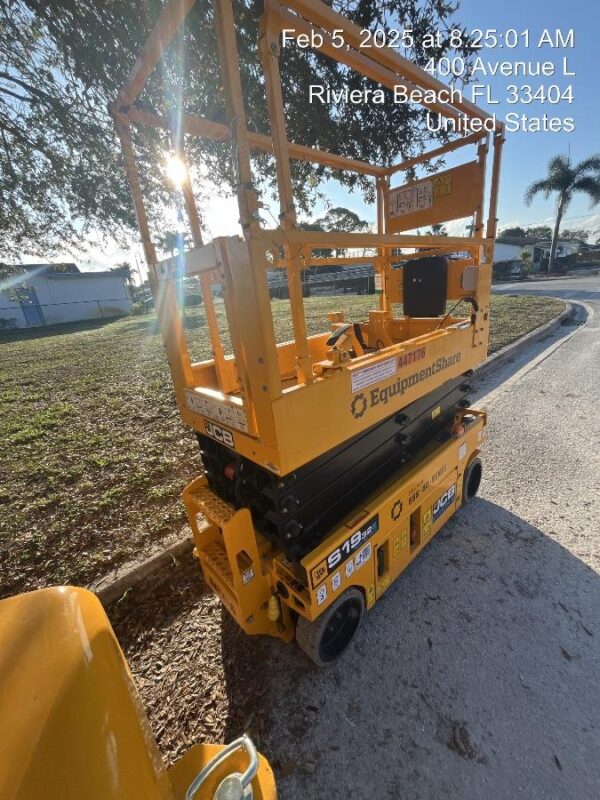 2024 JCB S1932E