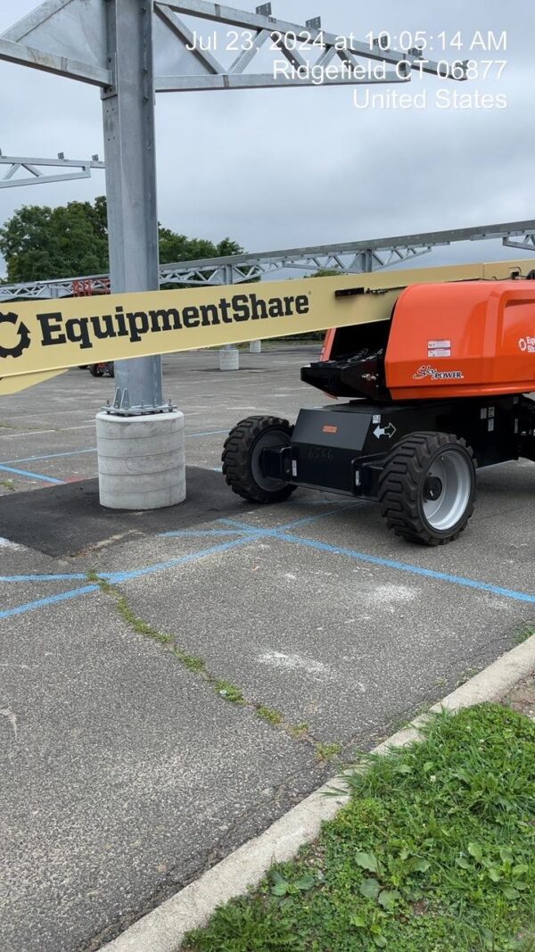 2024 JLG 660SJ