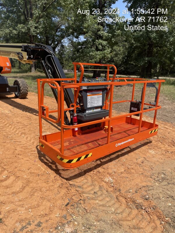 2024 JLG 660SJ