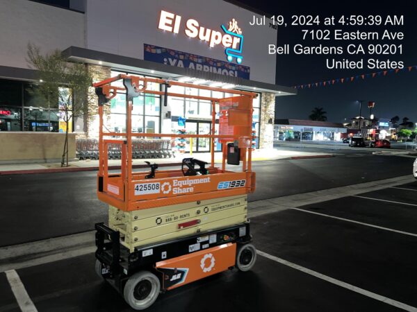 2024 JLG ES1932