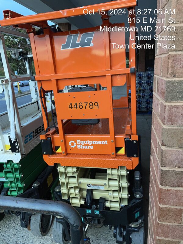 2024 JLG ES1932