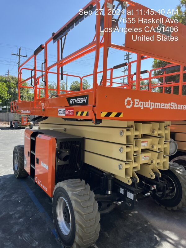 2024 JLG RT4394