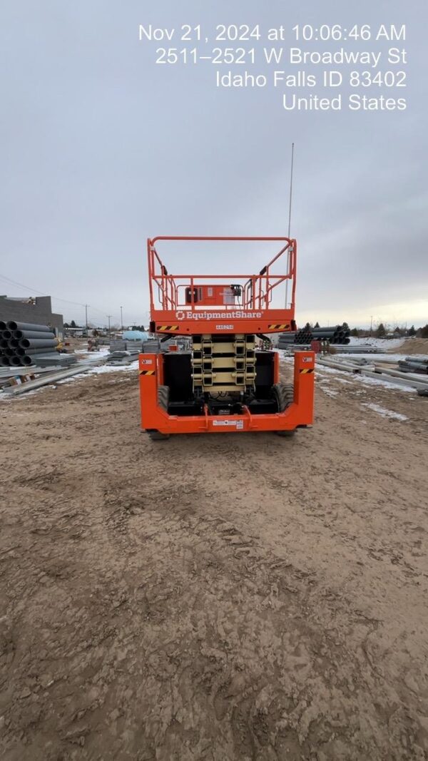 2024 JLG RT4394