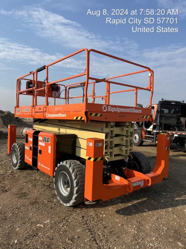 2024 JLG RT4394