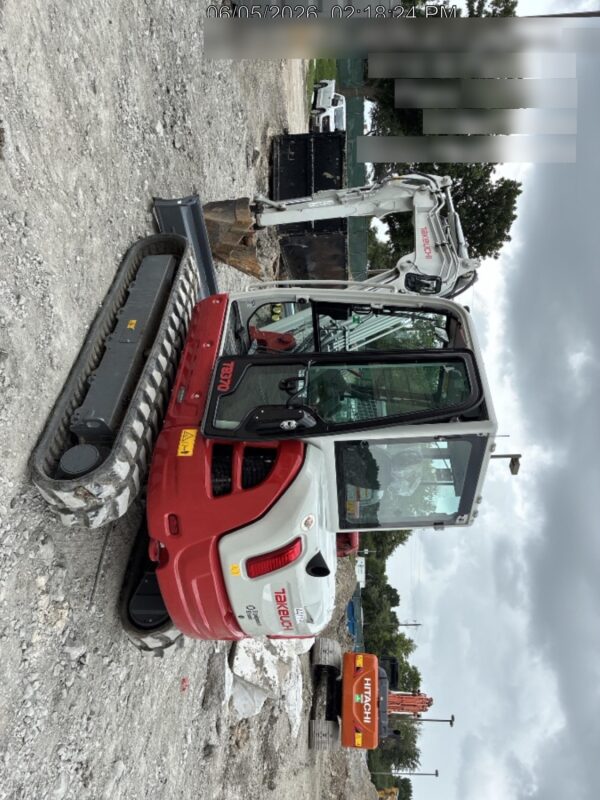 2024 TAKEUCHI TB370CR