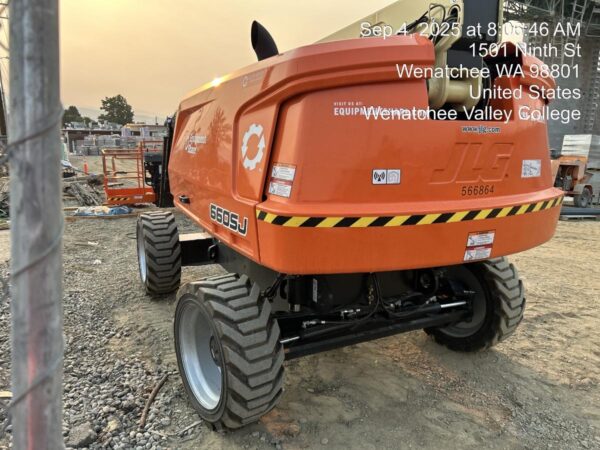2025 JLG 660SJ