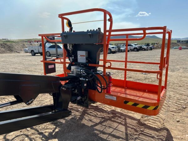 2025 JLG 660SJ