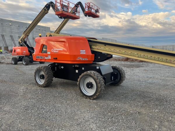 2025 JLG 660SJ