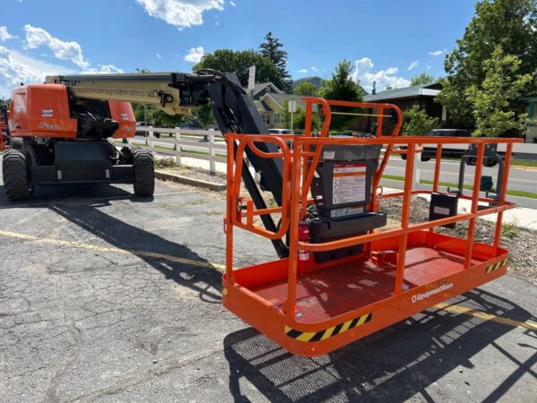 2025 JLG 660SJ
