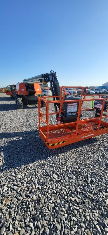 2025 JLG 660SJ