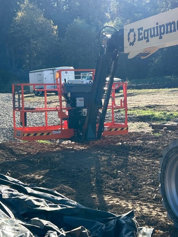 2025 JLG 660SJ