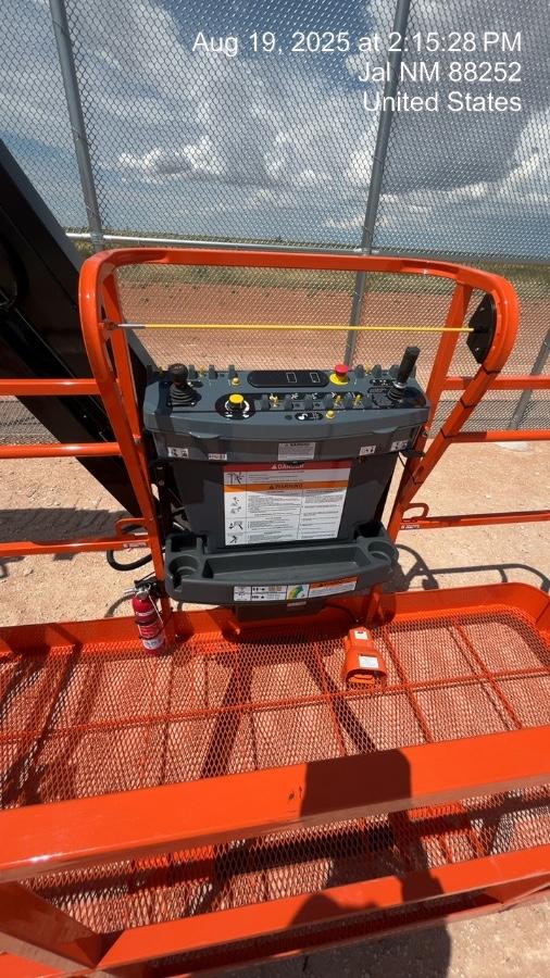 2025 JLG 660SJ
