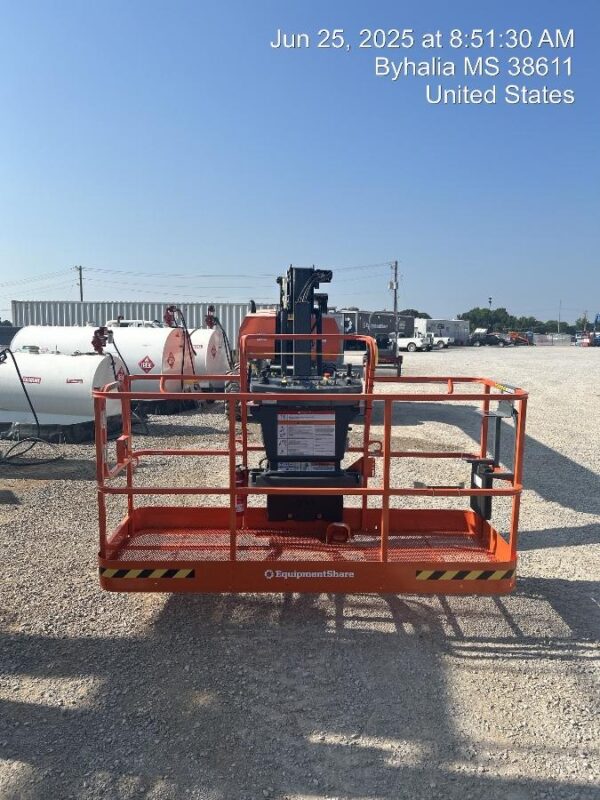 2025 JLG 860SJ