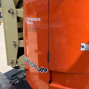 2025 JLG E300AJP