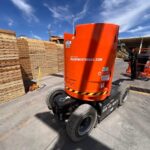 2025 JLG E300AJP