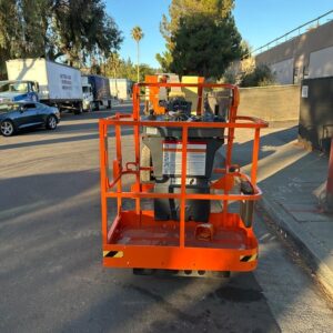 2025 JLG E300AJP