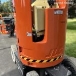 2025 JLG E300AJP