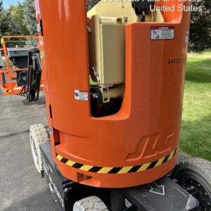 2025 JLG E300AJP