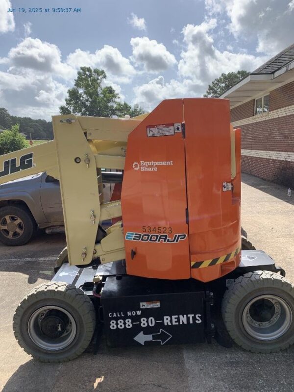 2025 JLG E300AJP 2025 JLG E300AJP